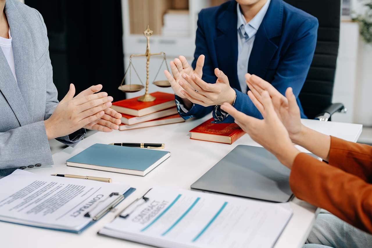 commercial lawyers canberra